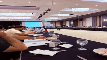 Eca Emas bayilerler toplantı .